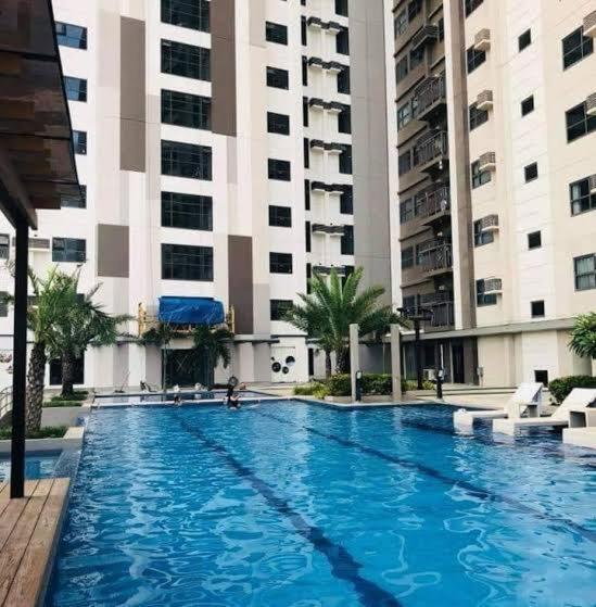 Horizon 101 A12 Shortwalk To Mango Avenue & Robinson Mall Cebu Exterior photo
